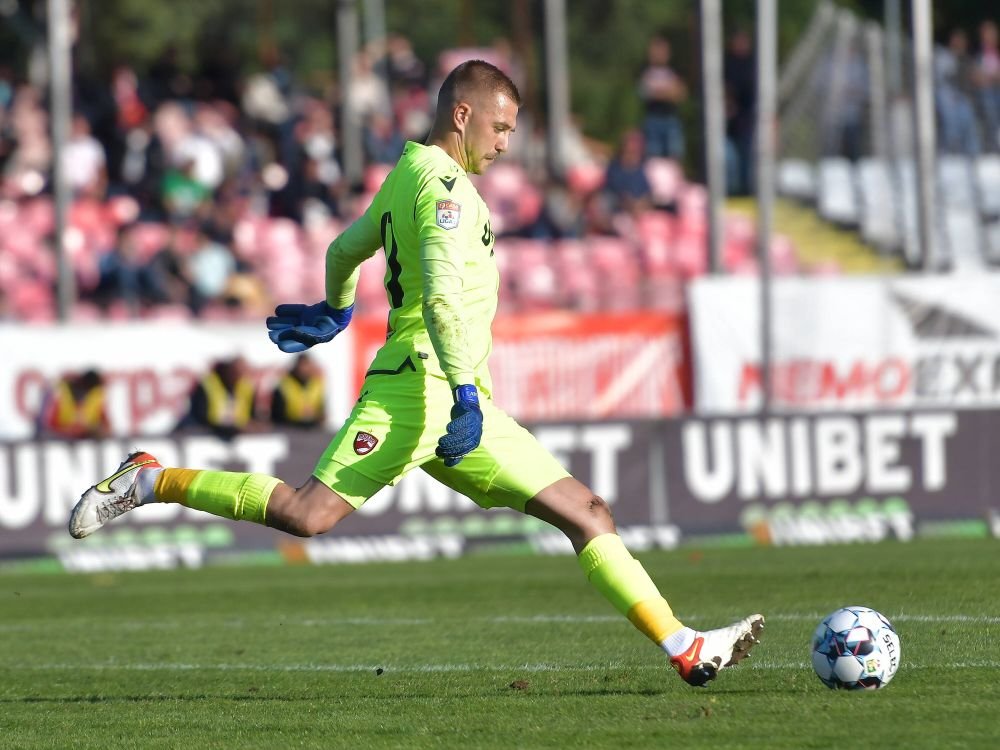 Meciul cu Mioveni i-a fost fatal! Mircea Rednic îl dă afară pe Plamen Iliev de la Dinamo_3