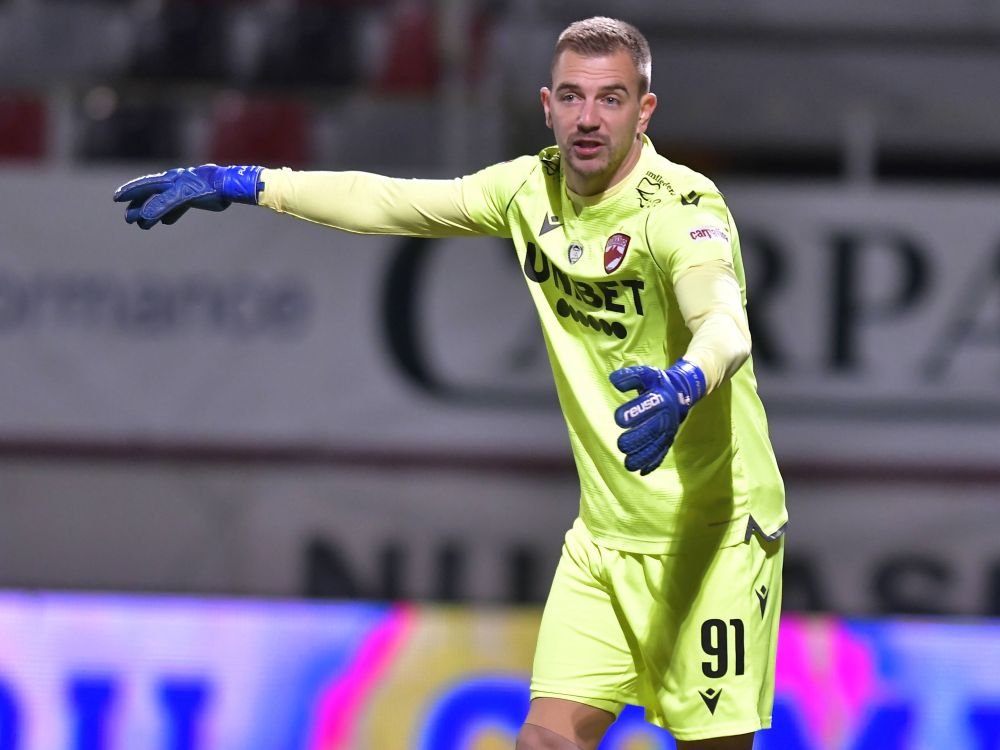 Meciul cu Mioveni i-a fost fatal! Mircea Rednic îl dă afară pe Plamen Iliev de la Dinamo_10