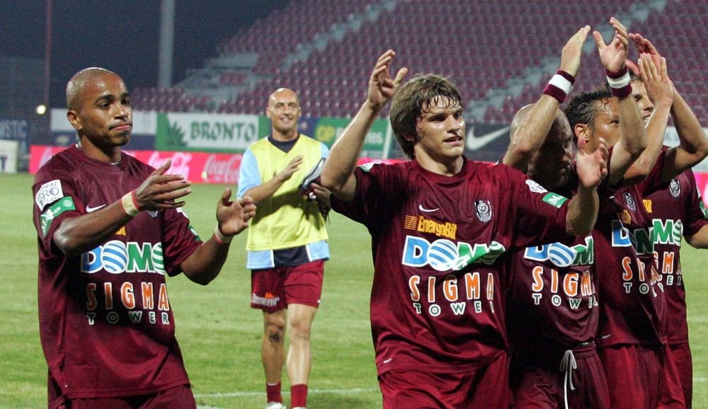Îl mai ții minte pe Sebastian Dubarbier? Fostul campion cu CFR Cluj s-a făcut cântăreț și arată complet diferit_6