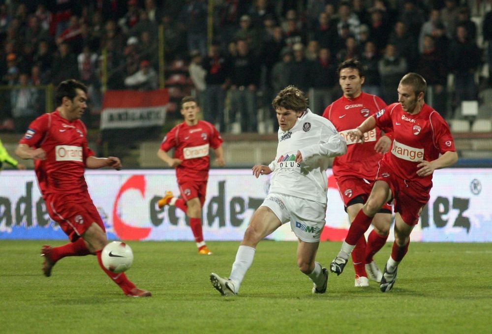 Sebastian Dubarbier, de la Champions League și dueluri cu Messi și Ronaldo, la o carieră de cântăreț: ”România, un tren pe care nu puteam să-l las să treacă”_10