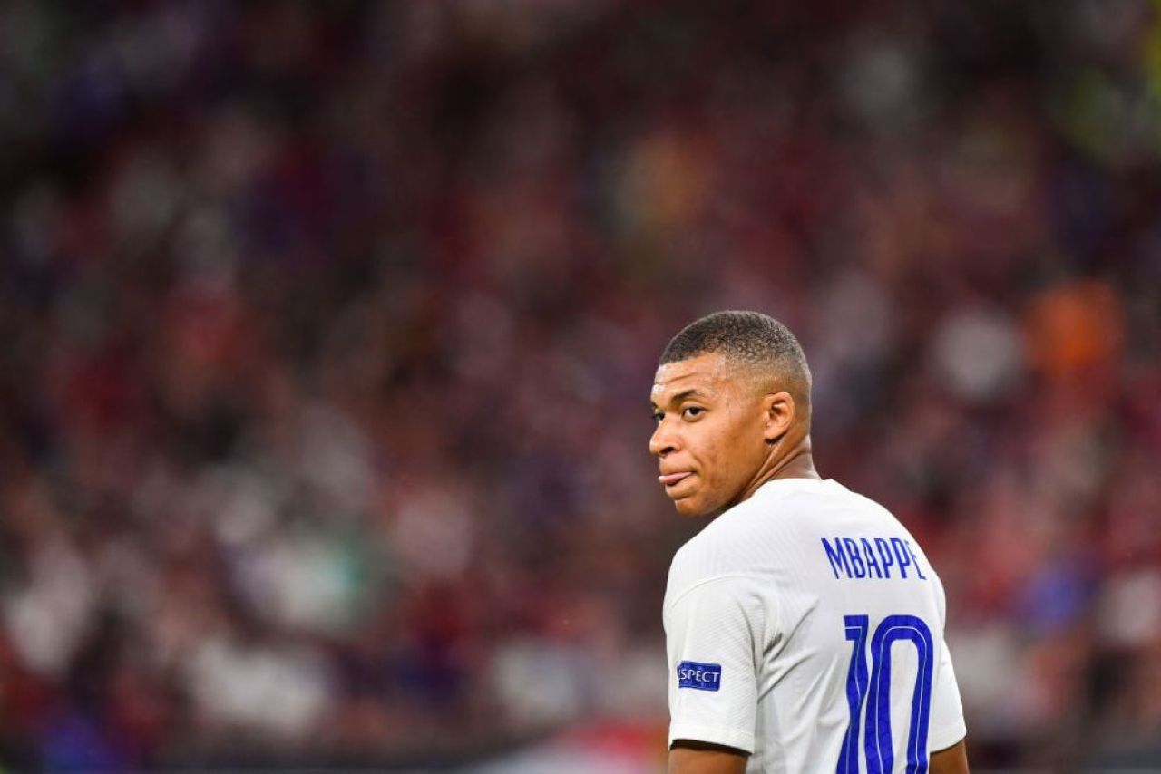 Mesajul emoționant transmis de Pele lui Mbappe de ziua lui. Cine a omis să-l felicite public pe starul francez_1