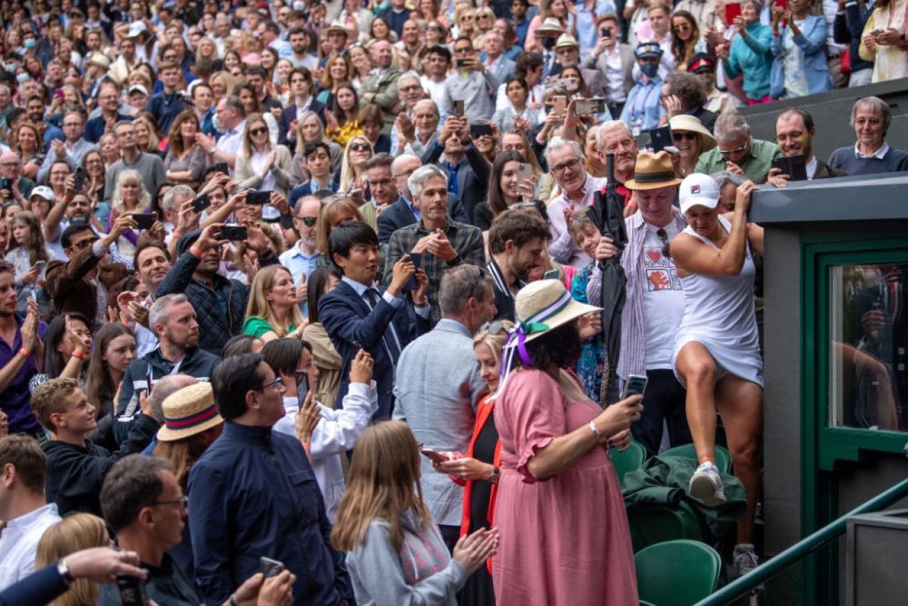 Pandemie sau nu, turneul de la Wimbledon vinde sume uriașe de bani! Ce profit colosal au înregistrat englezii în 2021_3