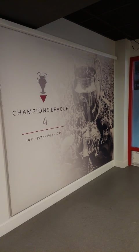 REPORTAJ | Din fabrica de staruri a lui Ajax Amsterdam. Românii puși la loc de cinste în ”templul” lui Johan Cruyff_3