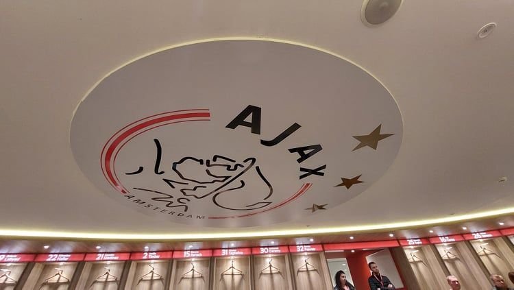 REPORTAJ | Din fabrica de staruri a lui Ajax Amsterdam. Românii puși la loc de cinste în ”templul” lui Johan Cruyff_22