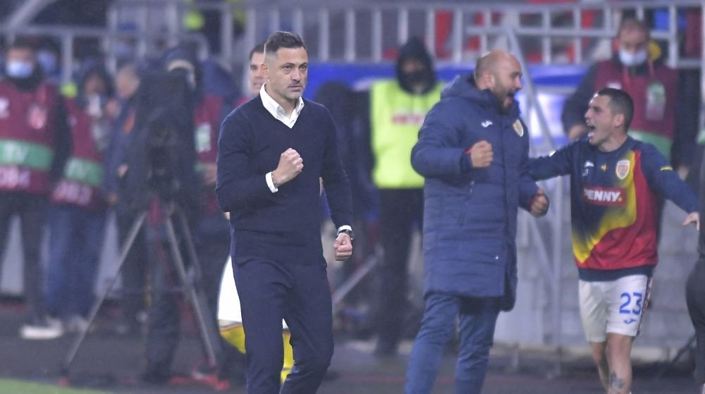 Surpriză totală! Pe cine a ales Mirel Rădoi jucătorul anului 2021 în Liga 1