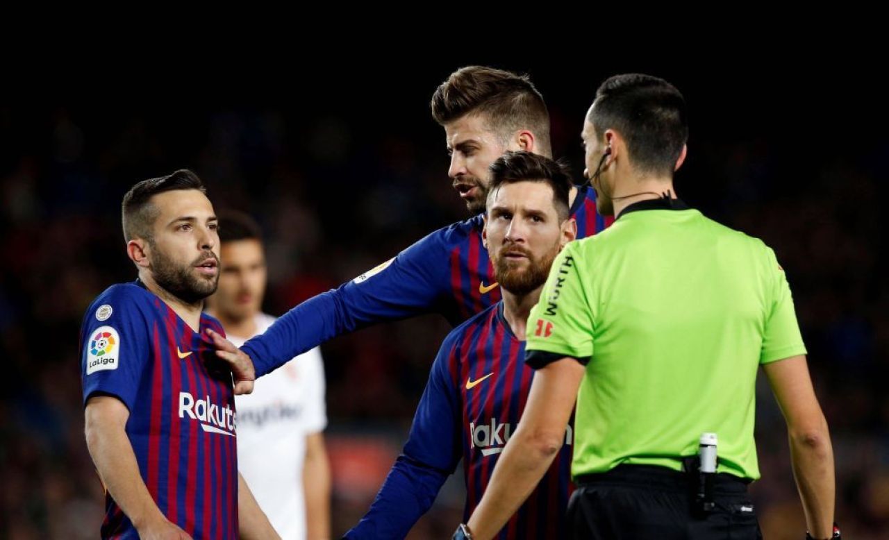 Ruptură totală între Messi și unul dintre 'greii' Barcelonei! Jucătorul cu care argentinianul nu mai vorbește _1