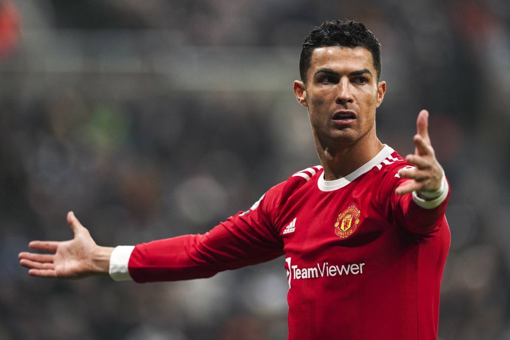 Ronaldo, pus la zid de un fost coleg după ce a fugit de pe teren: