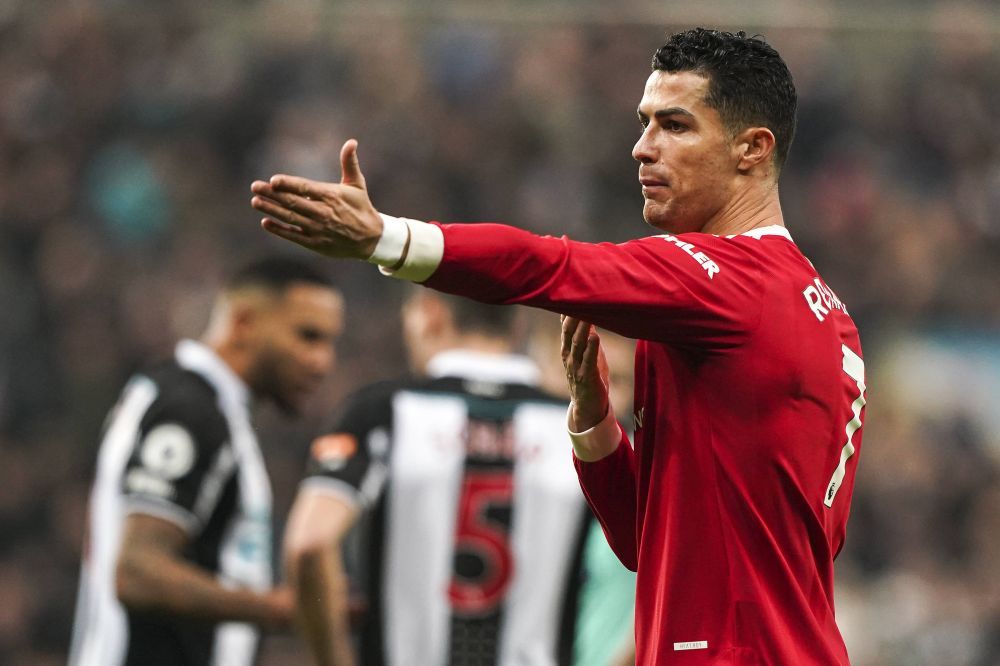 Ronaldo, pus la zid de un fost coleg după ce a fugit de pe teren:
