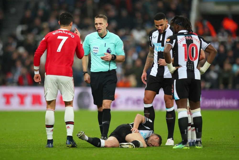 Intrare violentă a lui Cristiano Ronaldo în Newcastle - Manchester United: 