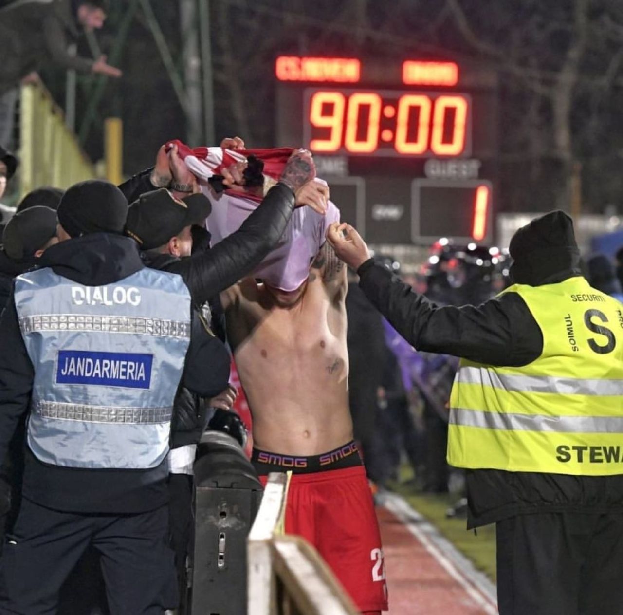 Mircea Rednic nu și-a încheiat socotelile cu Dinamo! Câți bani mai are de primit _3