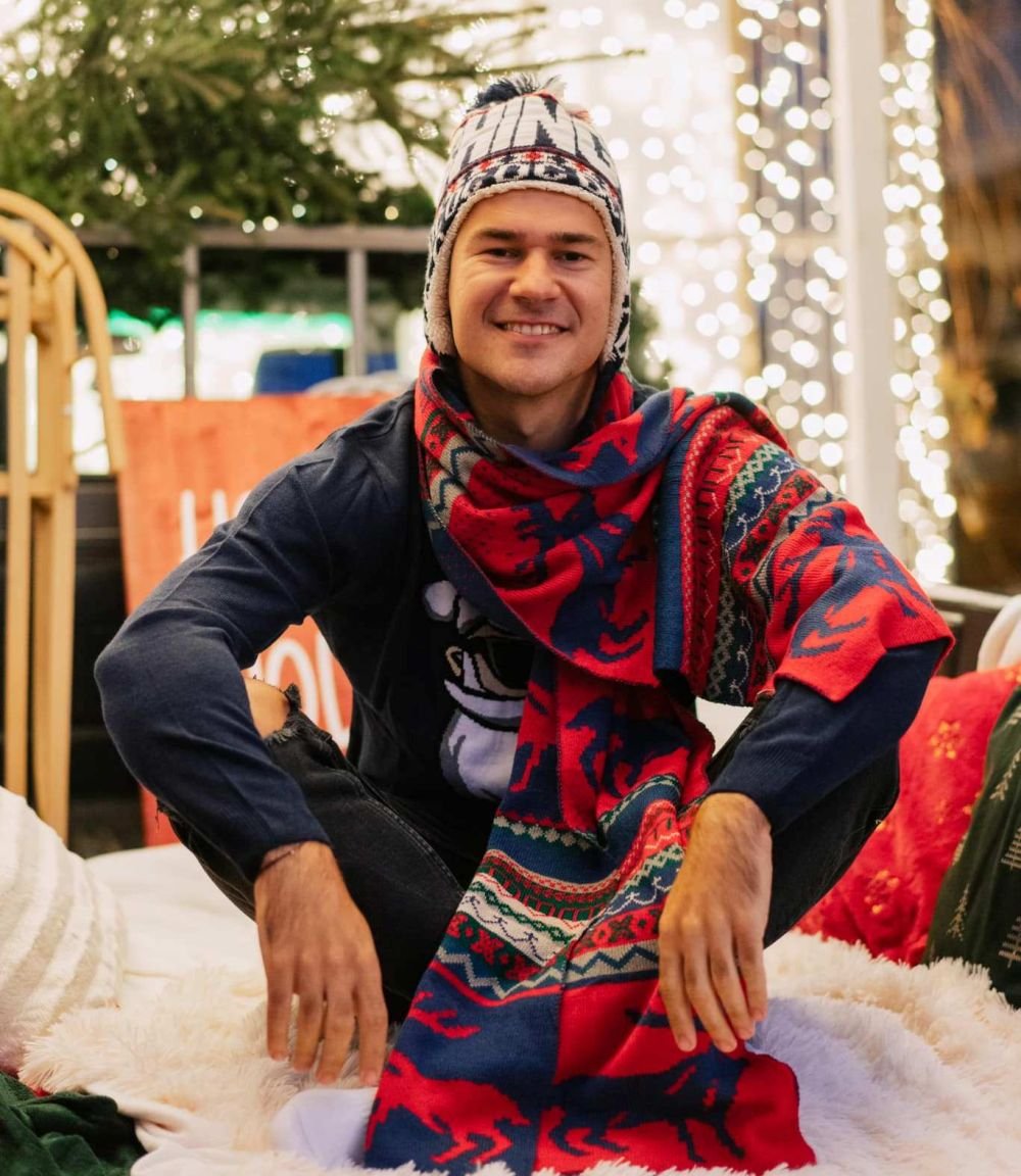 SPECIAL | Fotbalistul globe-trotter! Vorbește trei limbi străine, a jucat în cinci țări și are deja carnet de antrenor_8