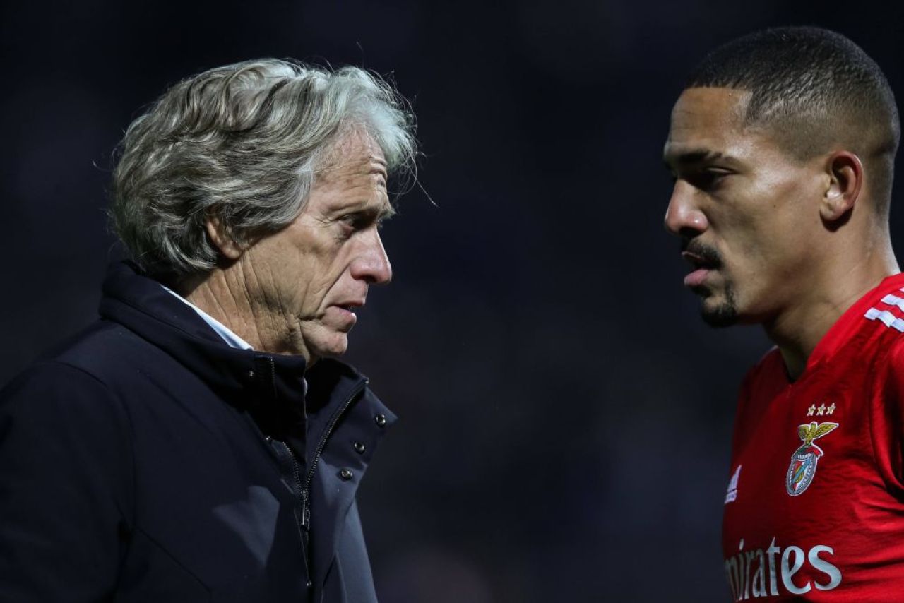 Situația fără precedent la Benfica! Antrenorul a fost sabotat de către jucători! Numele uriaș pregătit de conducere _1
