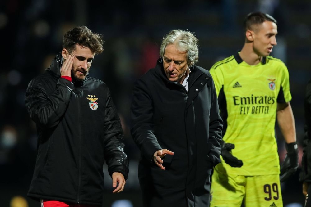 Situația fără precedent la Benfica! Antrenorul a fost sabotat de către jucători! Numele uriaș pregătit de conducere _2