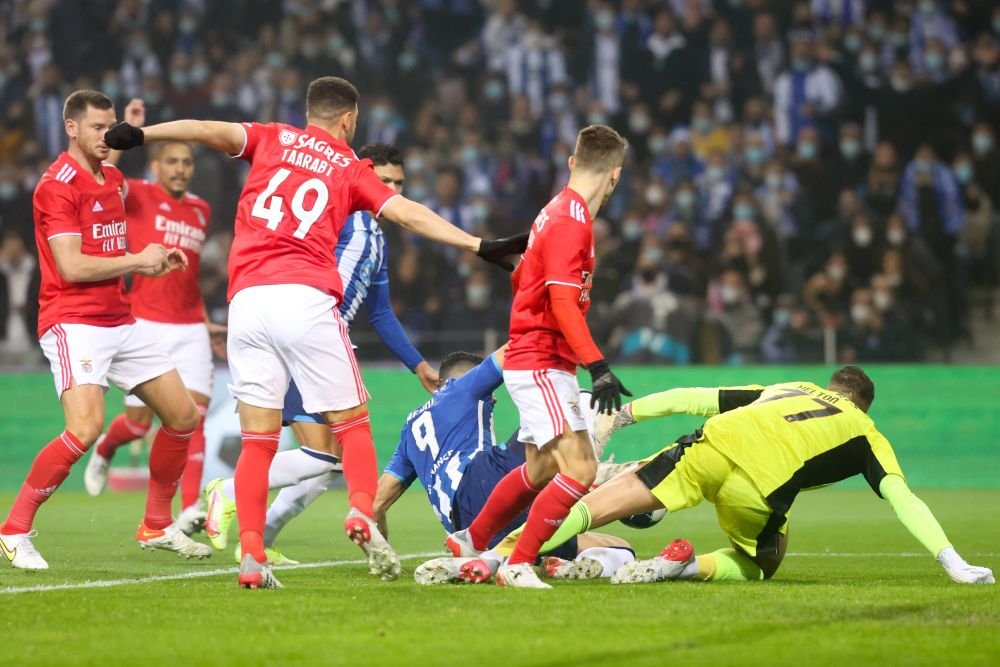 Situația fără precedent la Benfica! Antrenorul a fost sabotat de către jucători! Numele uriaș pregătit de conducere _4