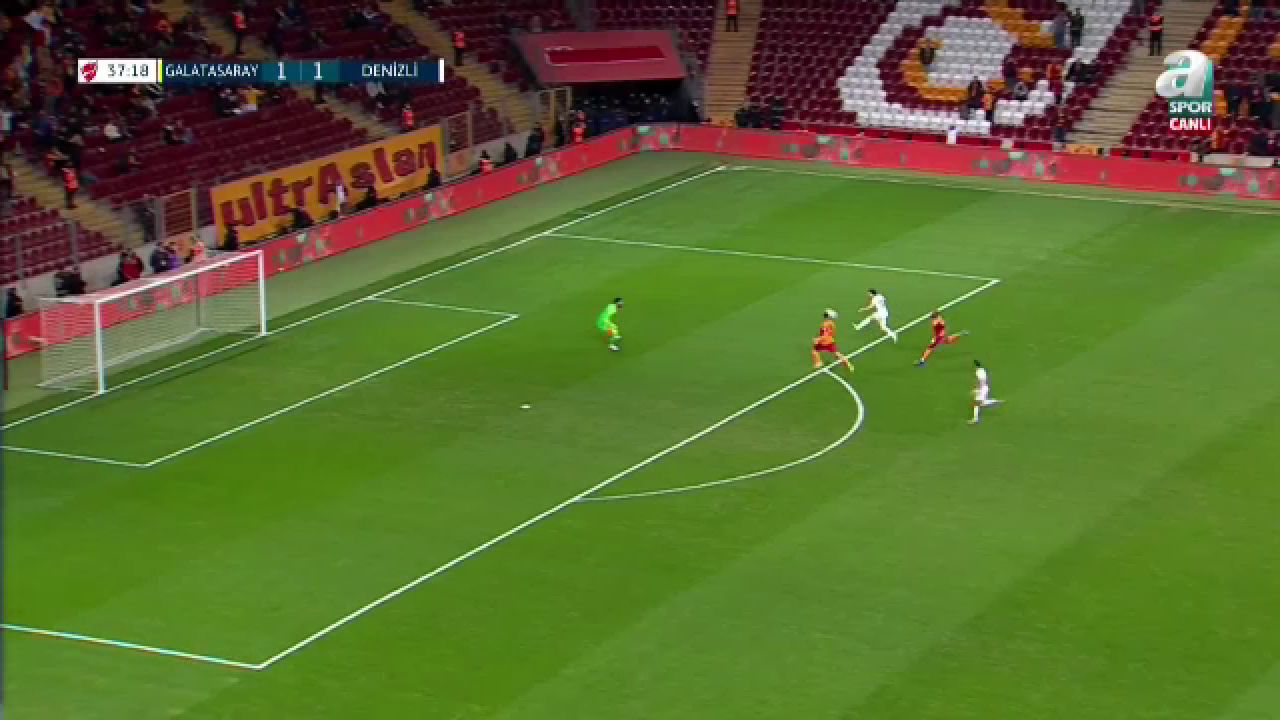 Cicâldău și Moruțan, titulari în meciul nebun cu Denizlispor! Galata, eliminată din Cupă după ce a revenit de două ori_4