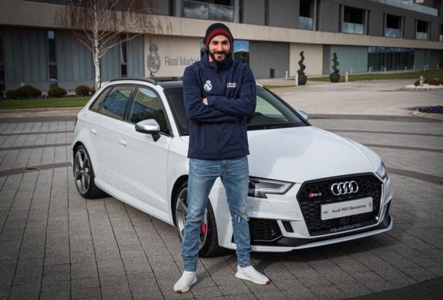 Karim Benzema are o colecție spectaculoasă de mașini. Cât costă bolizii pe care îi deține starul francez _11