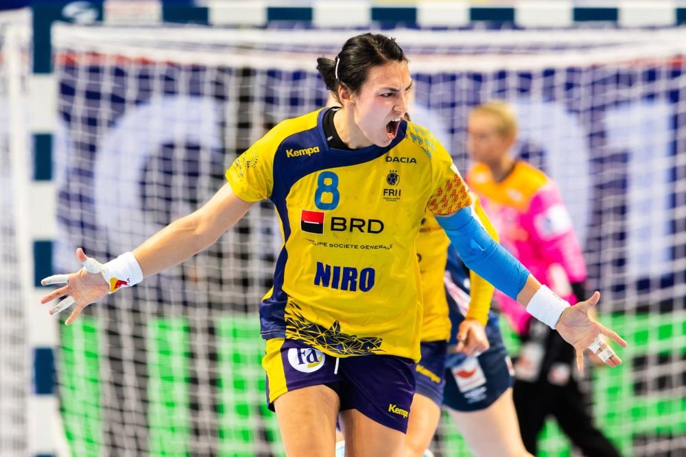 Prima reacție a Cristinei Neagu după ce a parafat un nou contract_4