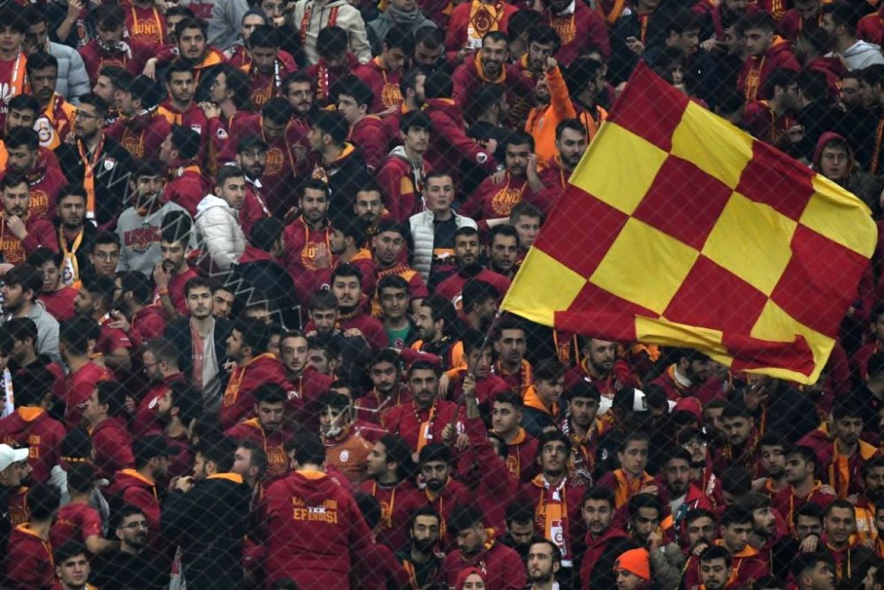 Echipele cu cei mai periculoși fani din lumea fotbalului! Din Argentina până în Turcia_9
