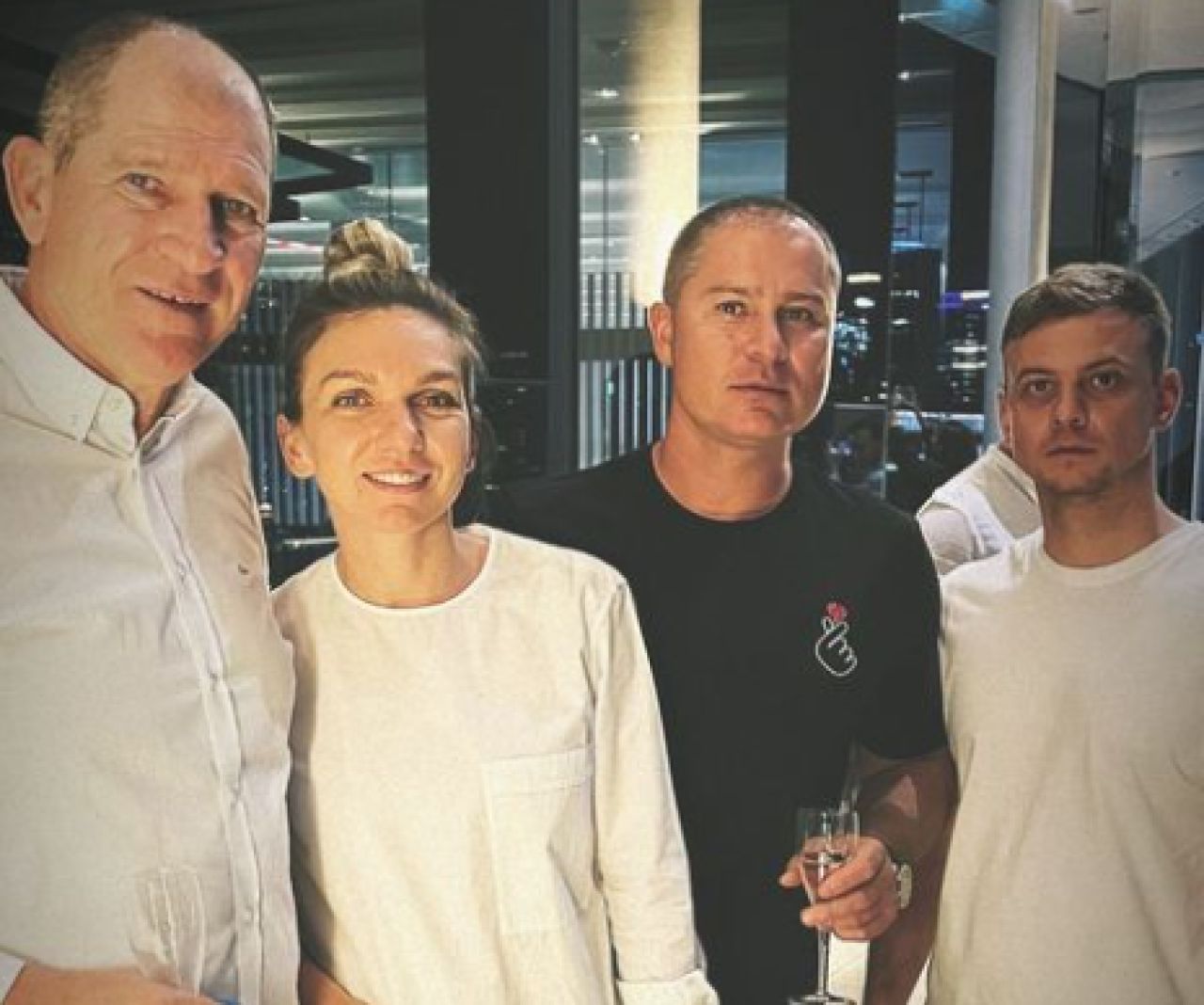 Simona Halep a sărbătorit trecerea dintre ani în Australia! A petrecut alături de două românce: ce ținută a ales _2