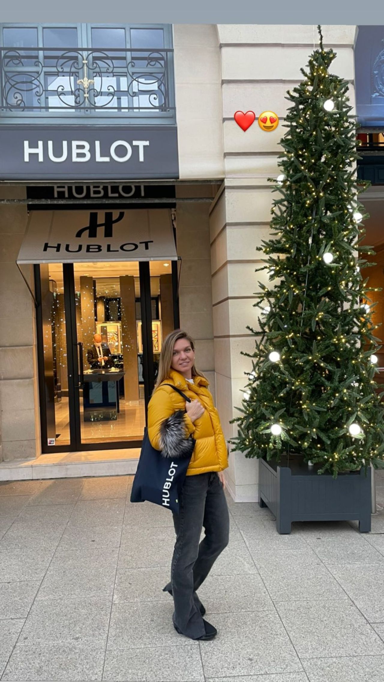Simona Halep a sărbătorit trecerea dintre ani în Australia! A petrecut alături de două românce: ce ținută a ales _13