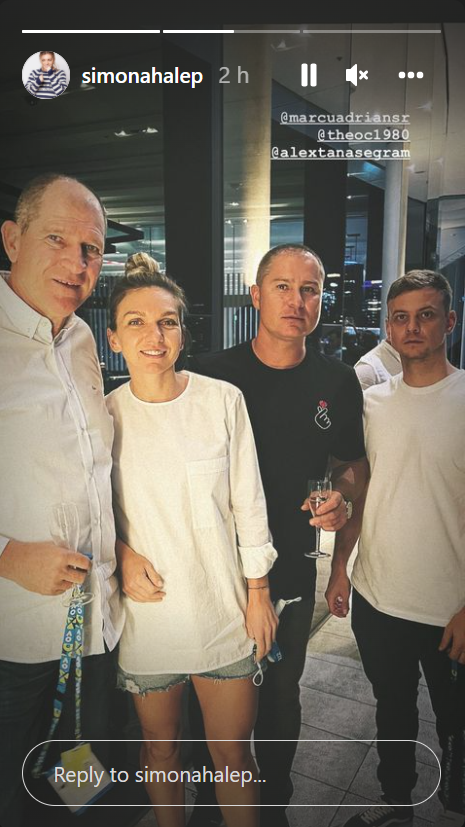 “Unii cu sapa... alţii cu mapa...”. Cum s-au pozat Simona Halep și Toni Iuruc în prima zi din 2022_3