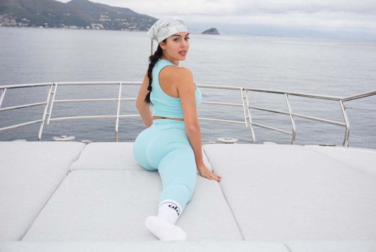 Primele imagini cu Georgina Rodriguez după ce a anunțat că va avea și gemeni _12