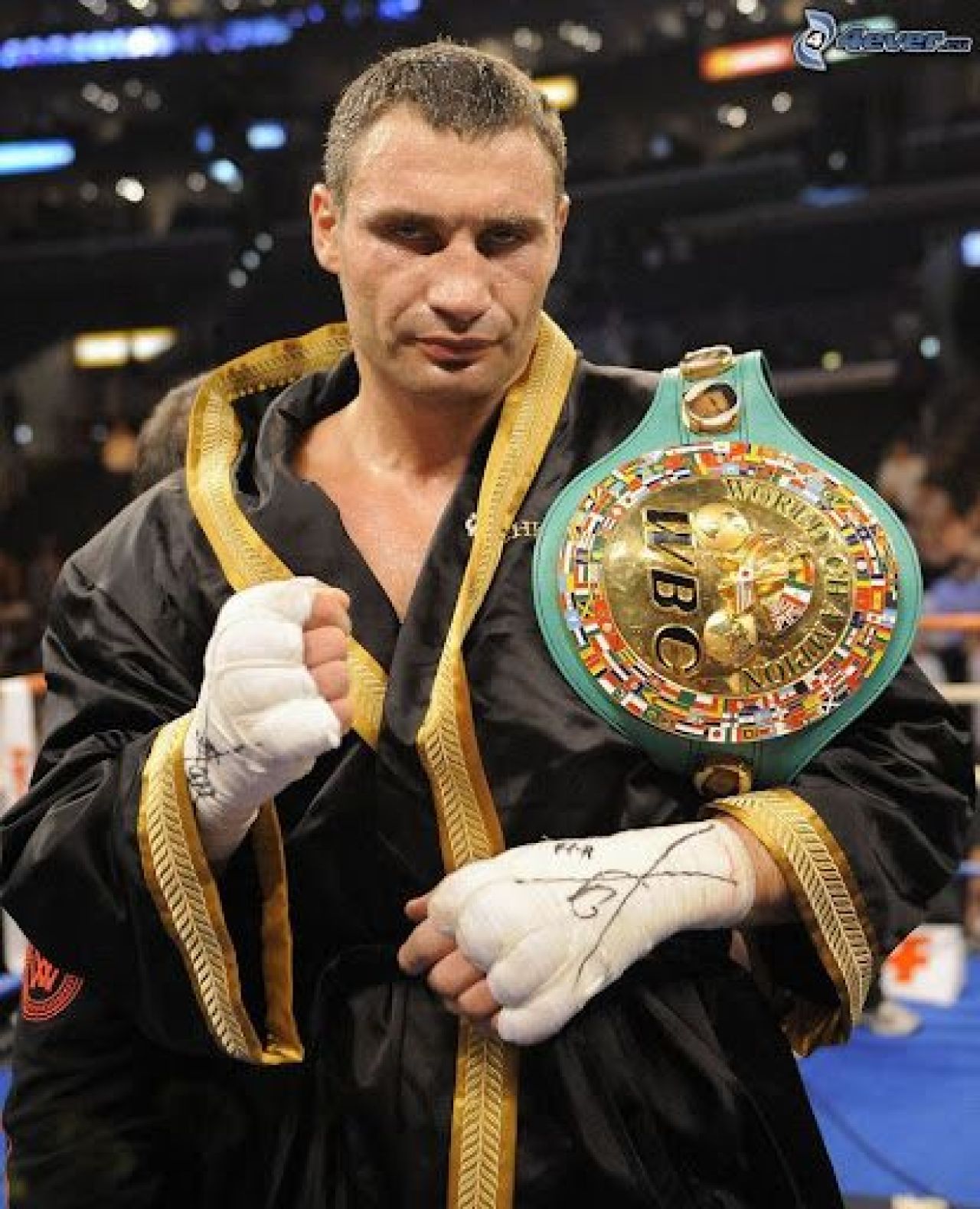 Ferea, Putin! Fostul mare boxer Vitali Klitschko, în prezent primar al Kievului, se pregătește de războiul cu Rusia_2