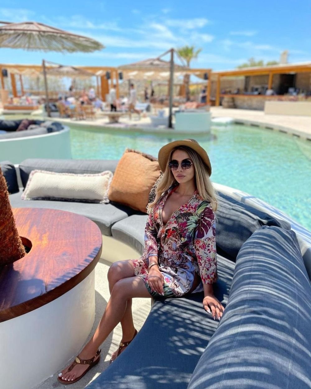 Alexandru Cicâldău, vacanță în Dubai alături de partenera lui. Bianca a făcut senzație cu ținuta sa, de Revelion_38