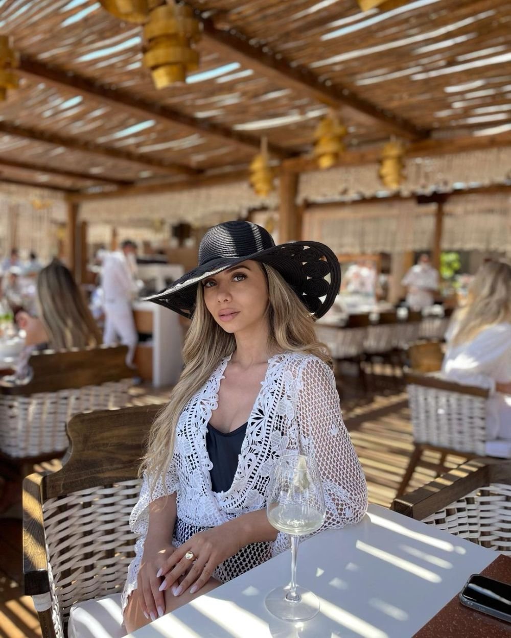 Alexandru Cicâldău, vacanță în Dubai alături de partenera lui. Bianca a făcut senzație cu ținuta sa, de Revelion_43
