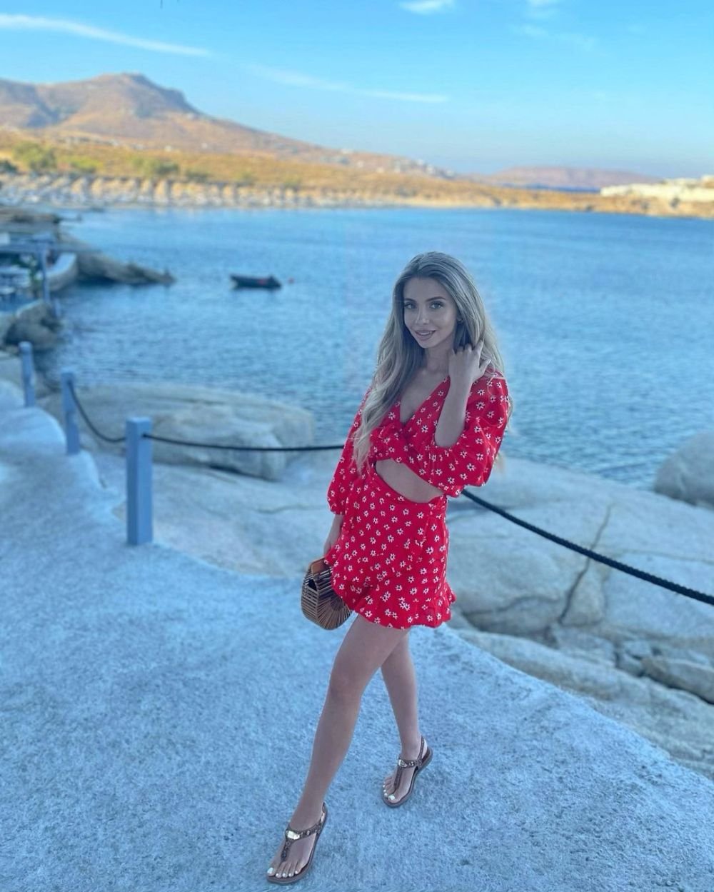 Alexandru Cicâldău, vacanță în Dubai alături de partenera lui. Bianca a făcut senzație cu ținuta sa, de Revelion_44