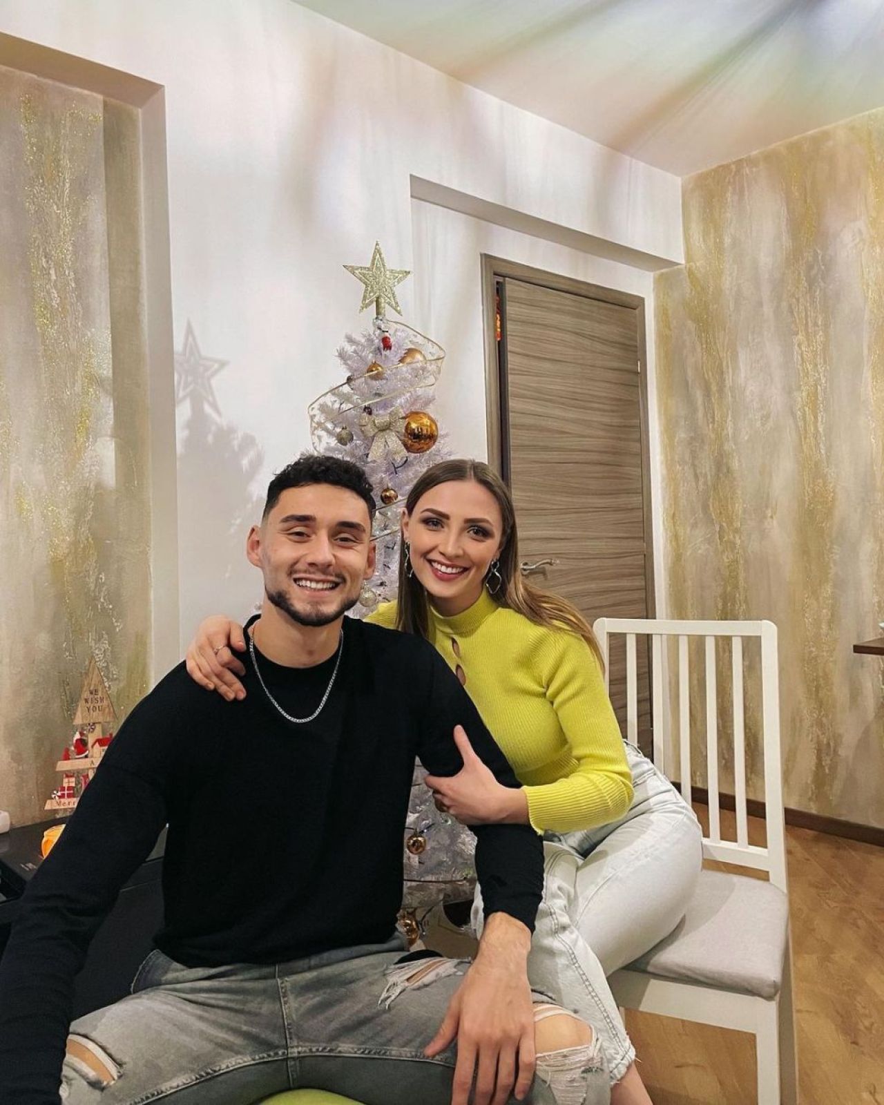 Nicolae Carnat și-a cerut iubita de soție: „Cel mai frumos DA din viața mea!”. Cum arată tânăra cu trei ani mai mare_9