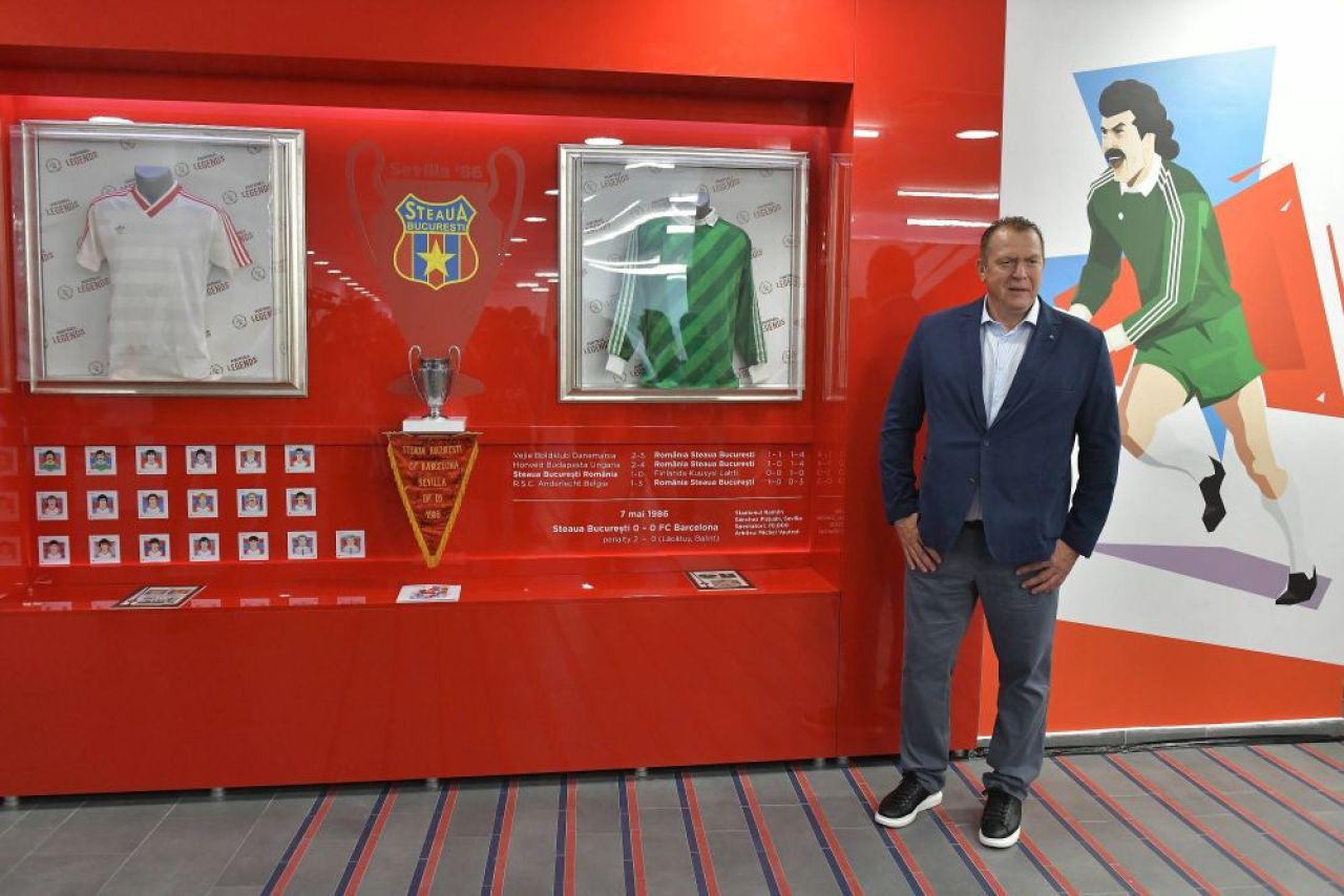 Steaua caută LĂCĂTUȘ! Clubul Sportiv al Armatei face angajări pe Facebook :)_11