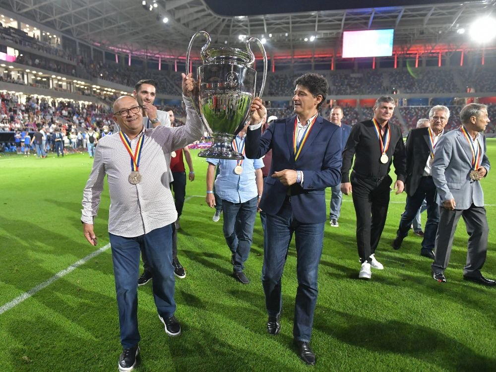 Steaua caută LĂCĂTUȘ! Clubul Sportiv al Armatei face angajări pe Facebook :)_18