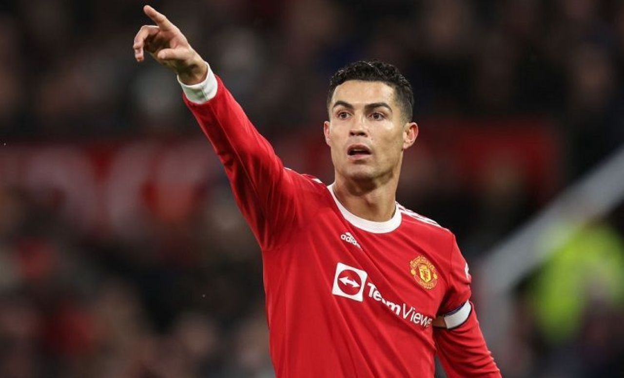 Seară neagră pentru Ronaldo, chiar când a fost căpitan după 14 ani la United! A fost învins de golul unui compatriot_1
