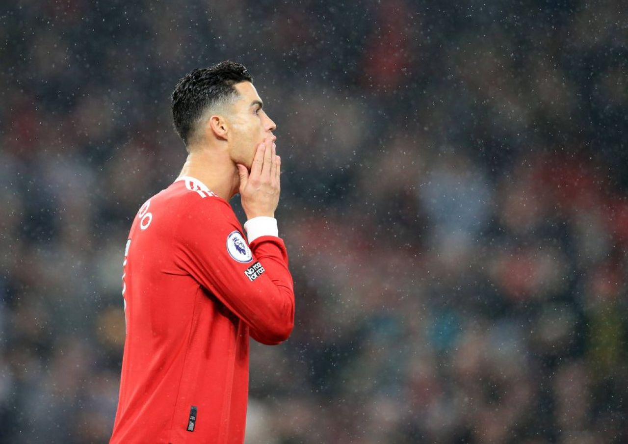 Ronaldo, aproape să o comită în ultimul meci din Premier League! Le-a oferit mingea ”pe tavă” adversarilor_9