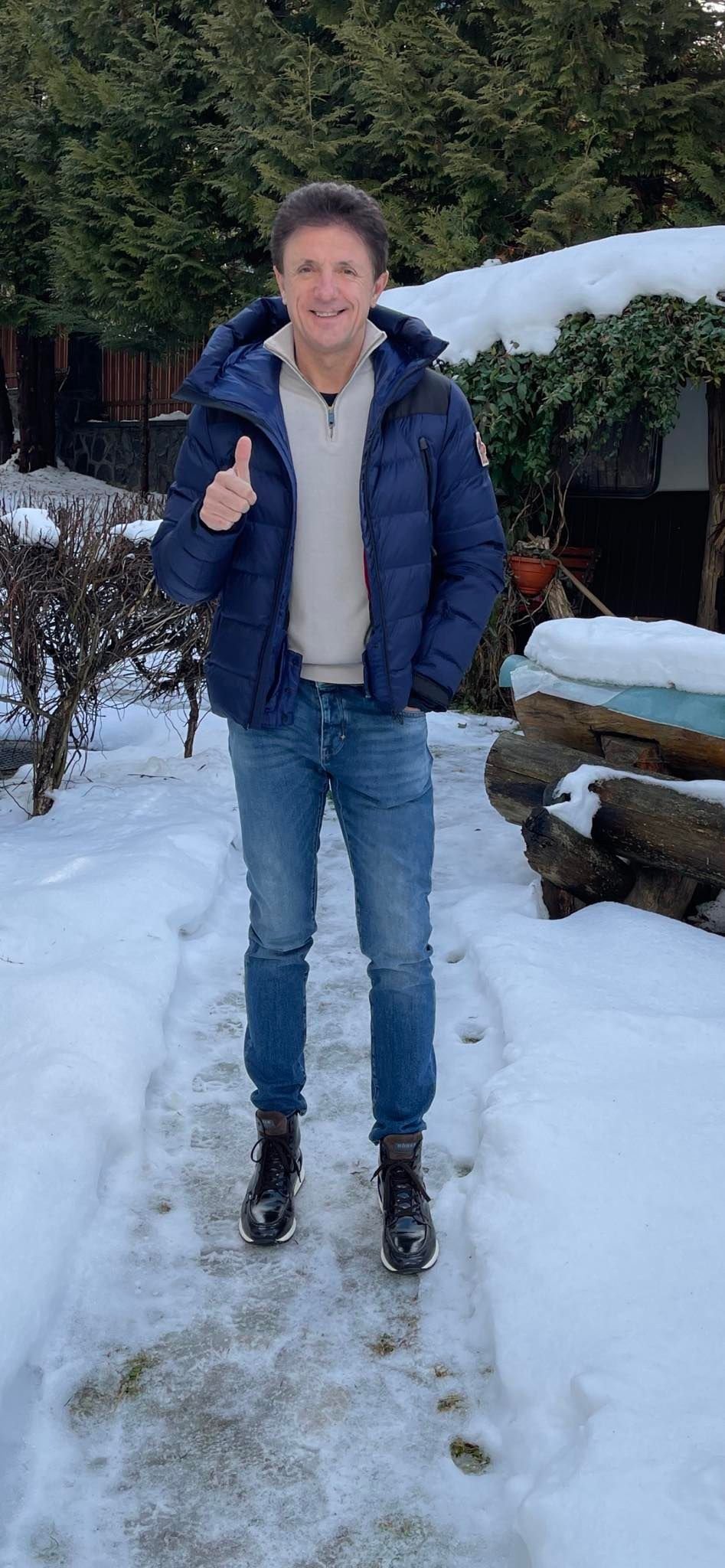 Gică Popescu a trecut proba cântarului de sărbători! Forma fizică de invidiat la cei 54 de ani _5