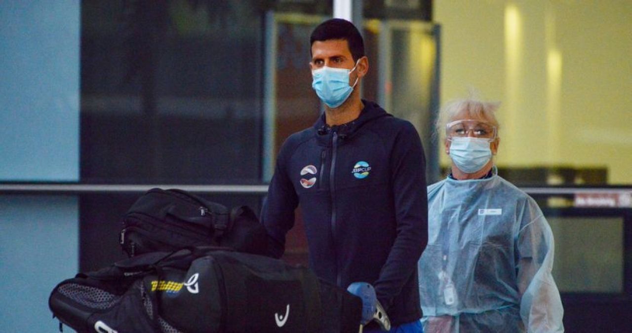 BREAKING NEWS: Novak Djokovic a ajuns la Belgrad, după ce a fost expulzat din Australia! Sârbii, nebunie la aeroport_17