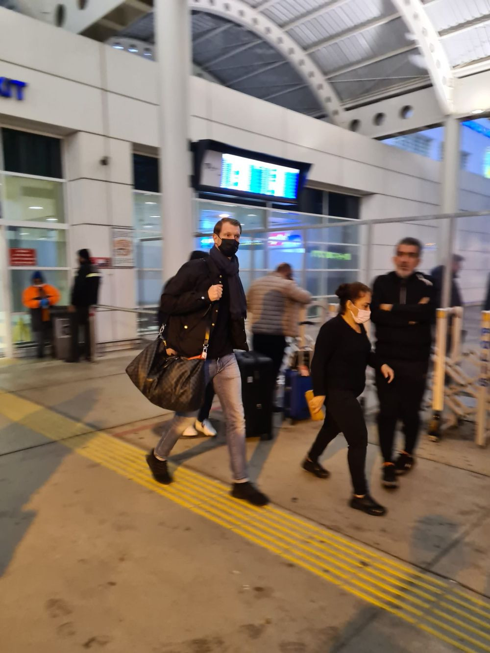 Mutare de top în Liga 1: Arlauskis a ajuns în cantonamentul echipei. Prima reacție_3