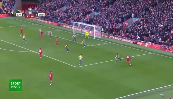 GOL Liverpool! Puștiul Kaide Gordon primește o pasă &icirc;n careu de la Conor Bradley și restabilește egalitatea.