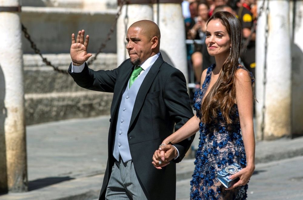 Nu e glumă: Roberto Carlos revine pe gazon la 48 de ani! Cu cine va semna fostul campion mondial_4
