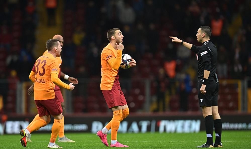 Galatasaray a pierdut din nou și e mai aproape de retrogradare dec&acirc;t de Europa! Ce au făcut Cic&acirc;ldău și Moruțan