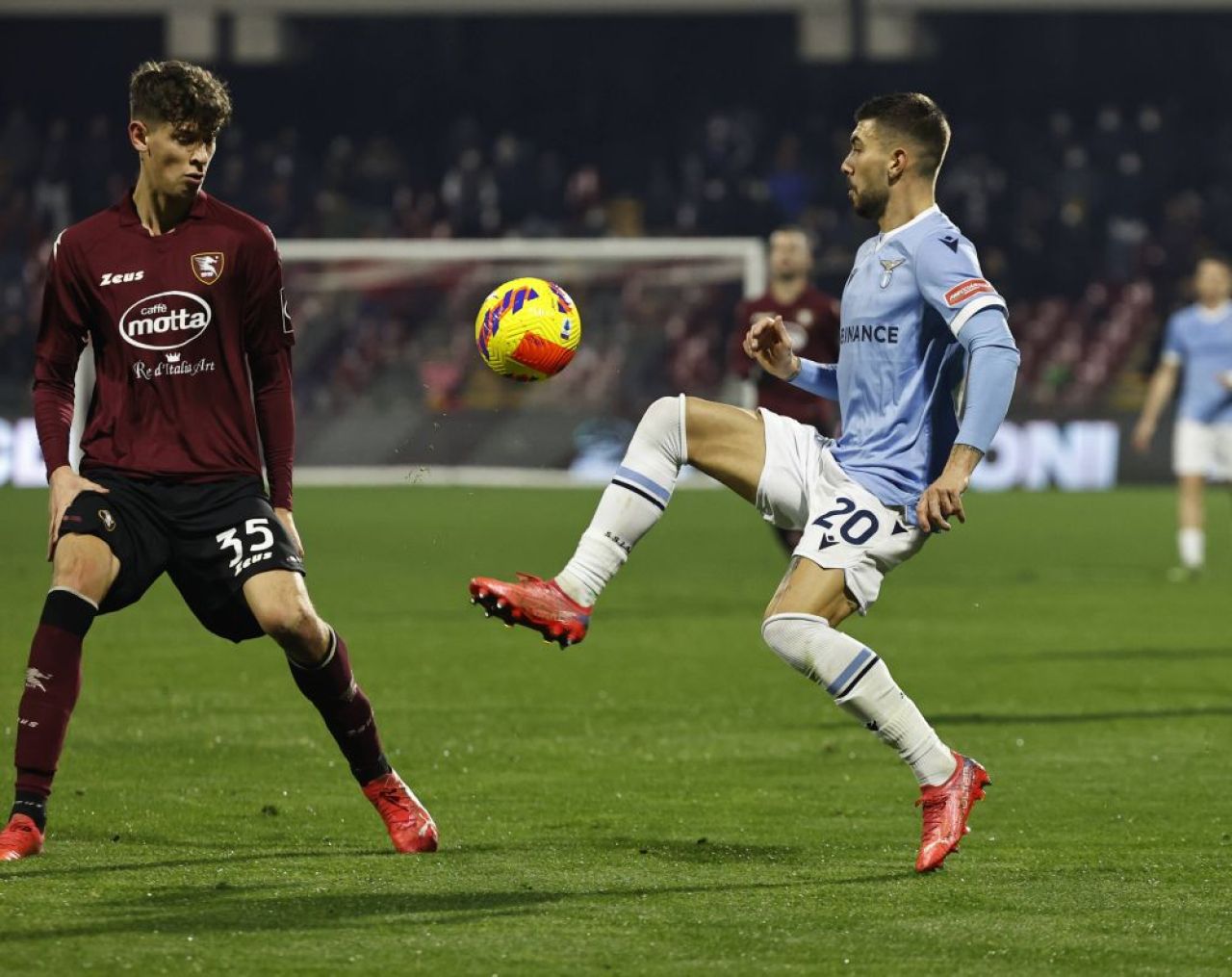 Capul lui Moțoc vrem! Cine este românul necunoscut de 19 ani care în week-end a debutat în Serie A și a jucat toate cele 90 de minute_14