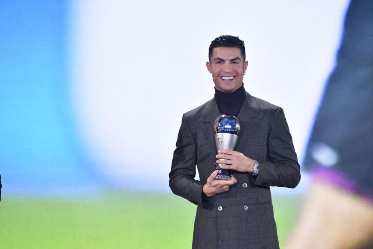 Messi, Lewandowski și Ronaldo, alegeri surprinzătoare la gala FIFA! Cu cine au votat superstarurile _3