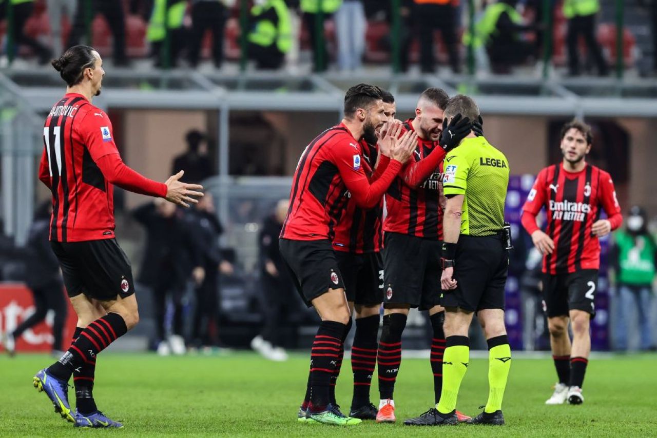 Eroare gravă în meciul lui Milan! Arbitrul va primi o suspendare drastică_6