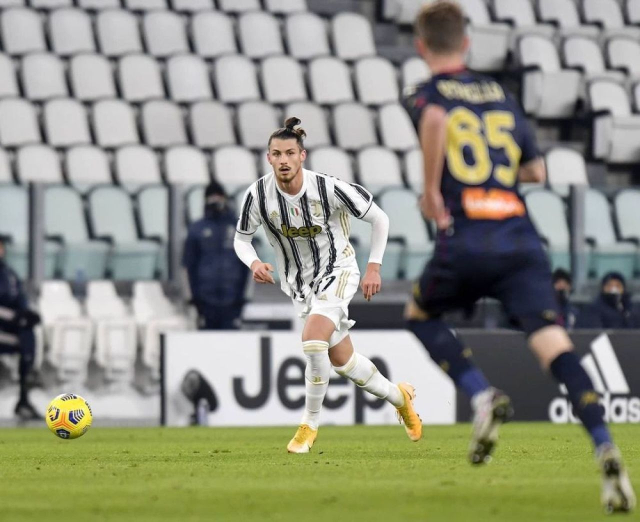 Momentul în care marele Cristiano Ronaldo a cerut o poză cu Radu Drăgușin: