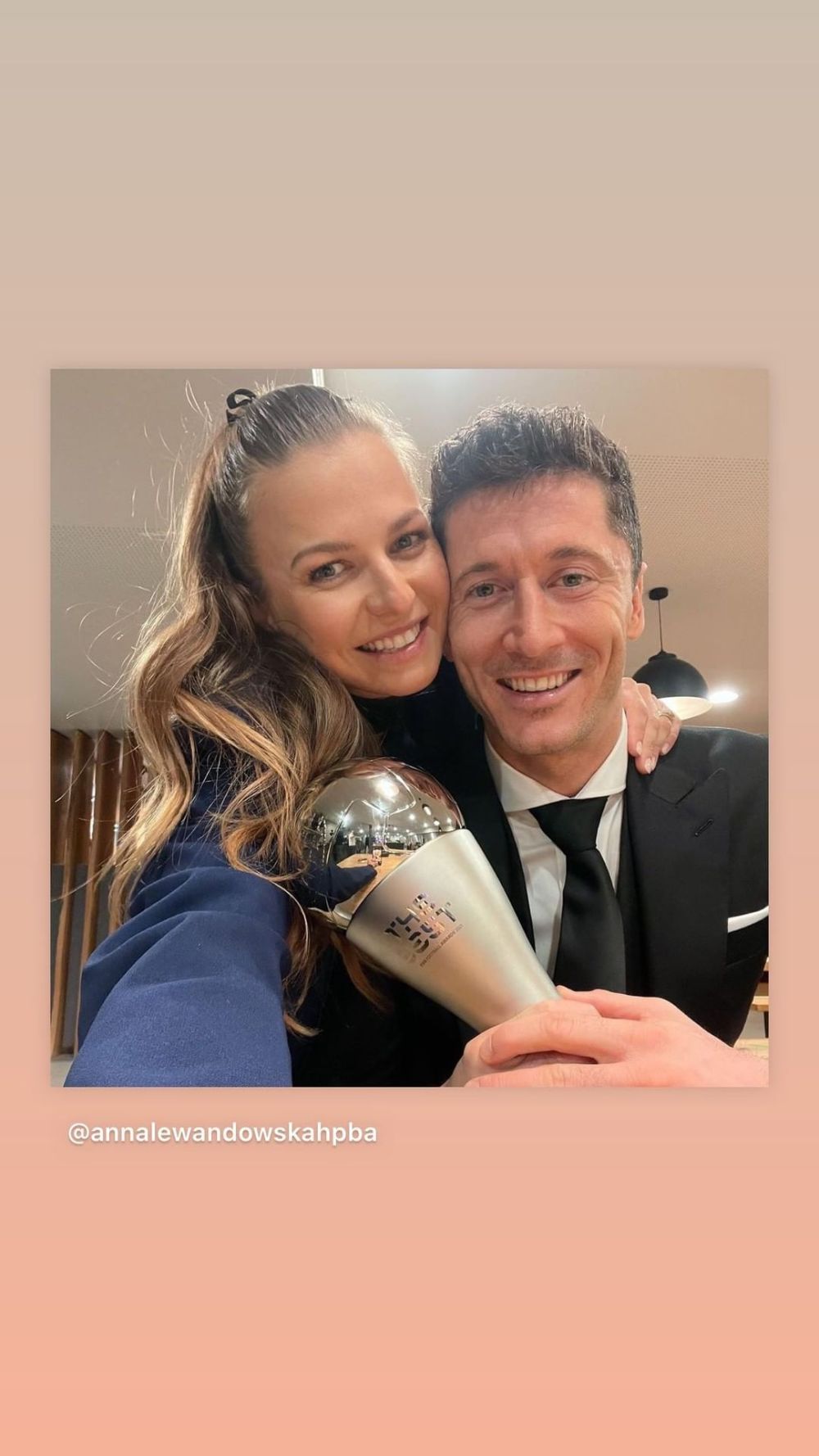 Reacția lui Lewandowski atunci când a fost întrebat despre decizia lui Messi de a nu-l vota la gala 'The Best': „Poate doar așa să-l fi enervat!”_2