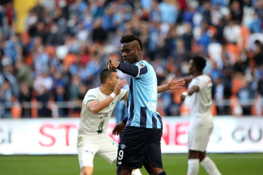 Super Mario Balotelli poate reveni în fotbalul mare! Atacantul este atras de bogații din Premier League _2