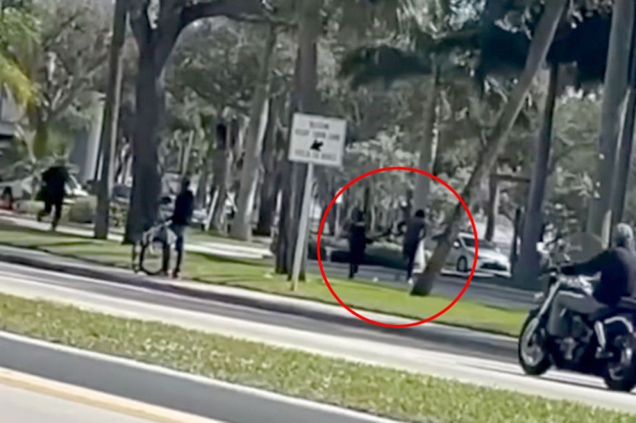 Fotbalist american, arestat după ce a ieșit dezbrăcat pe stradă și a atacat violent un polițist!_2