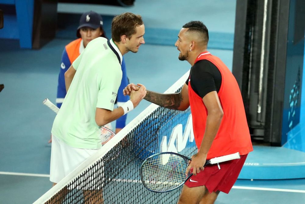 31 de ași mai târziu: „Ce vei mânca la cină?” Kyrgios: „Nu știu, omule, probabil serva lui Medvedev, direct pe gât în jos”_4
