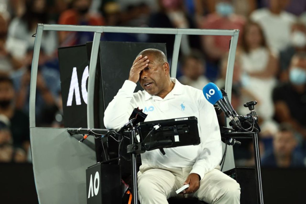 Asta înseamnă să îl arbitrezi pe Nick Kyrgios. Imaginea turneului de la Australian Open nu vine din partea unui jucător_14